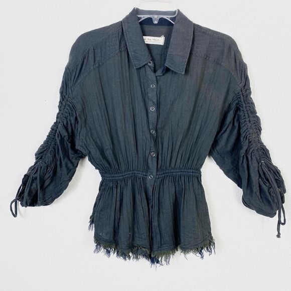 Free People Pacific Dawn Dark Grey Distressed Fitted Waist Scrunched Sleeve Top - Picture 4 of 8